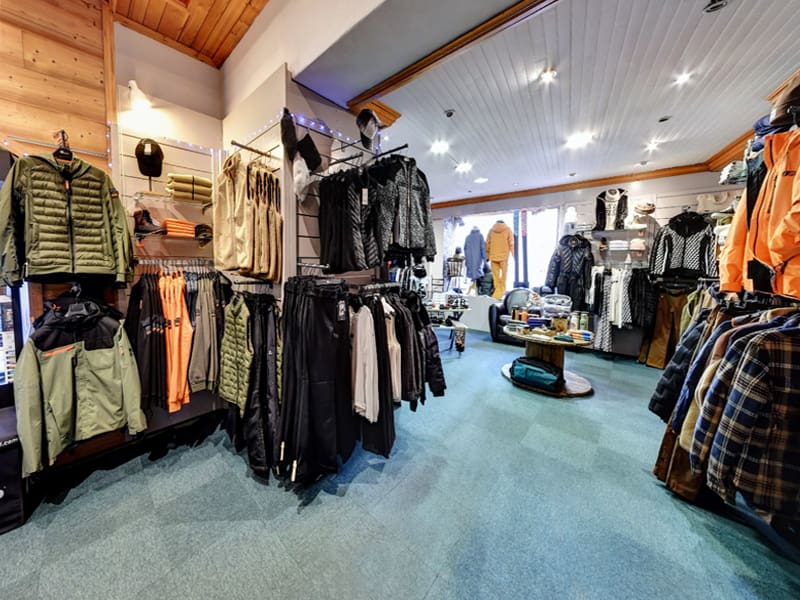 Skiverhuur winkel Ekosport-Rent Riquet Sport Village in 1 rue du Mail, Serre Chevalier Villeneuve