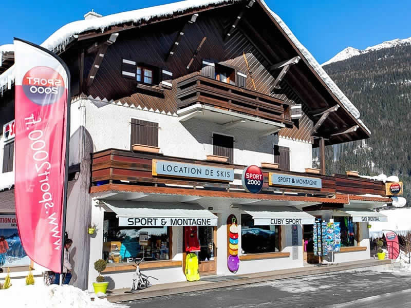 Skiverhuur winkel Cuby Sport in 130 Avenue des Alpages, Les Houches