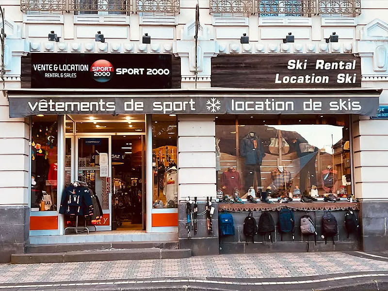 Skiverhuur winkel Karel Sport in 17 rue du capitaine Chazotte, Le Mont Dore