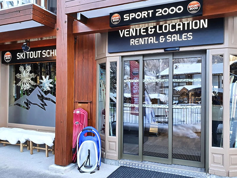 Skiverhuur winkel Ski Tout Schuss in 226 Chemin des Hameaux du Lay, Les Contamines-Montjoie