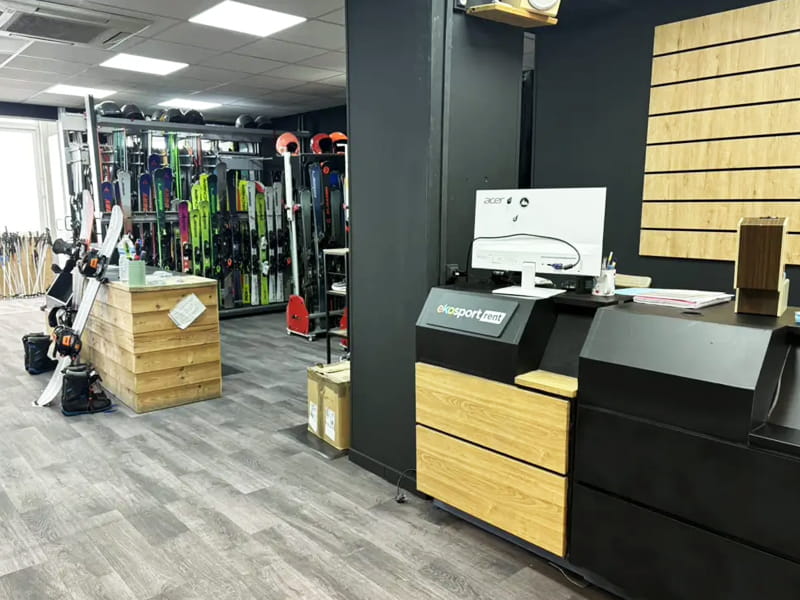Skiverhuur winkel Ekosport-Rent Le Local in 23 avenue Emmanuel Brousse, Font Romeu