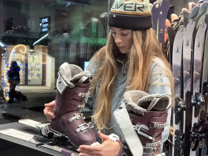 Skiverhuur winkel Ekosport-Rent O'Centre in 23 Place de l'Église, Chamonix