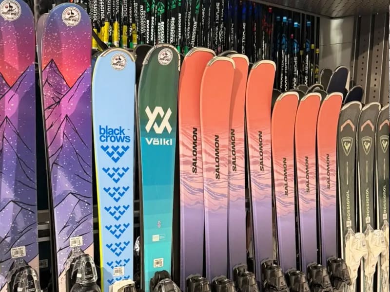 Skiverhuur winkel Ekosport-Rent Versant Est in 24 Place du Petit Casino, La Clusaz