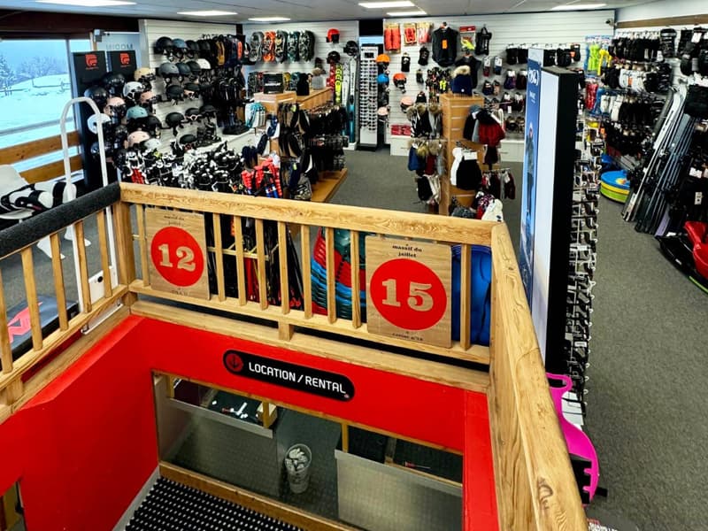 Skiverhuur winkel Marin Sports in 2804 Route de la Cry Cuchet - Pied des Pistes, Combloux