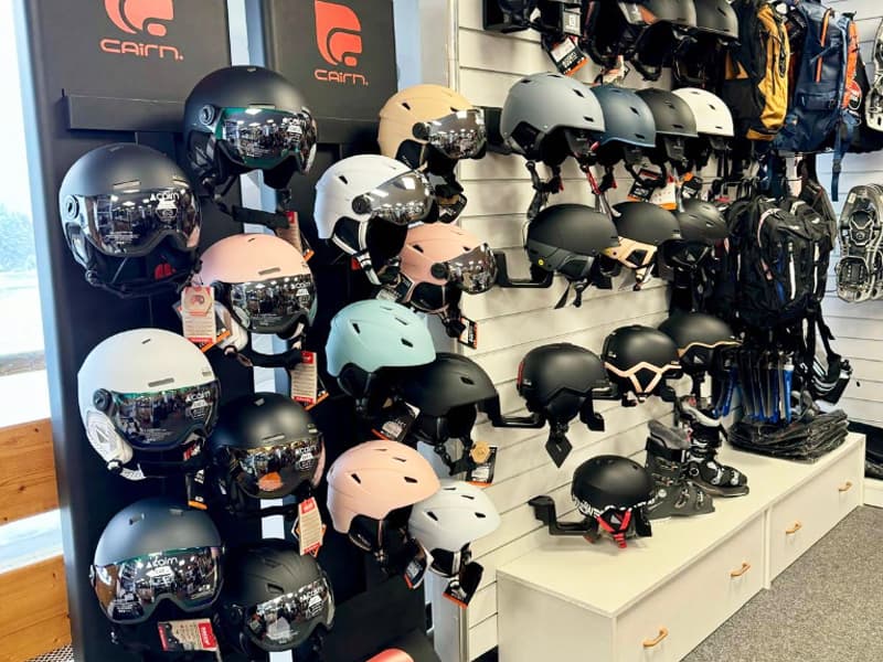 Skiverhuur winkel Marin Sports in 2804 Route de la Cry Cuchet - Pied des Pistes, Combloux