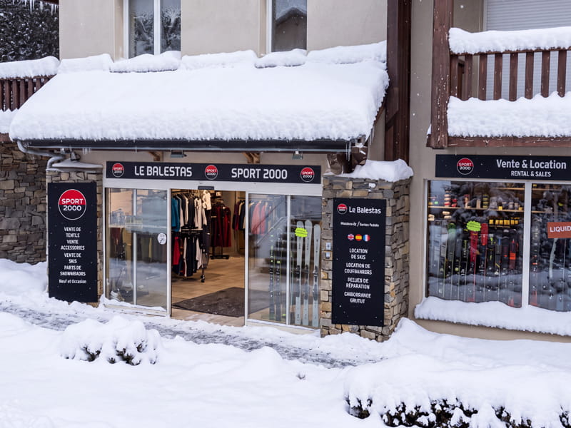 Skiverhuur winkel Le Balestas in 3 rue de la Station, Peyragudes
