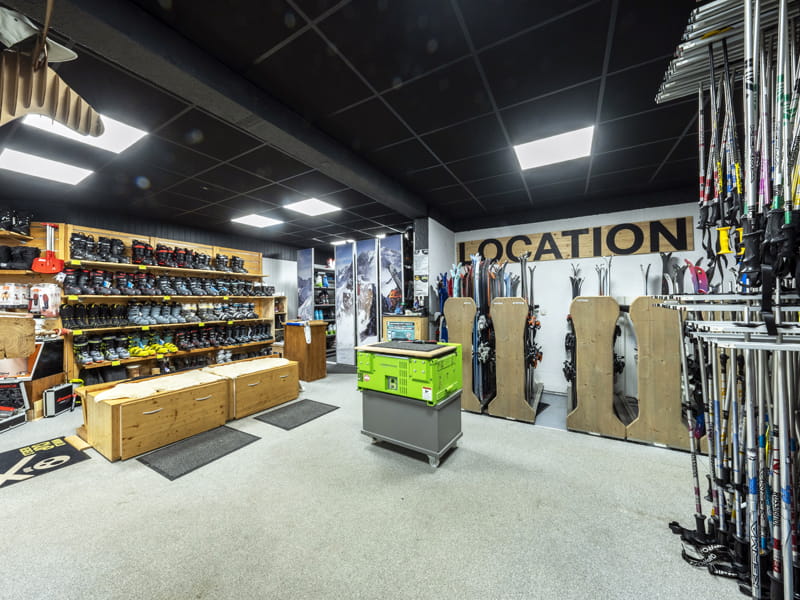 Skiverhuur winkel Ekosport-Rent Techniglisse in 3230 route de la Barliette, Les Carroz d’Araches