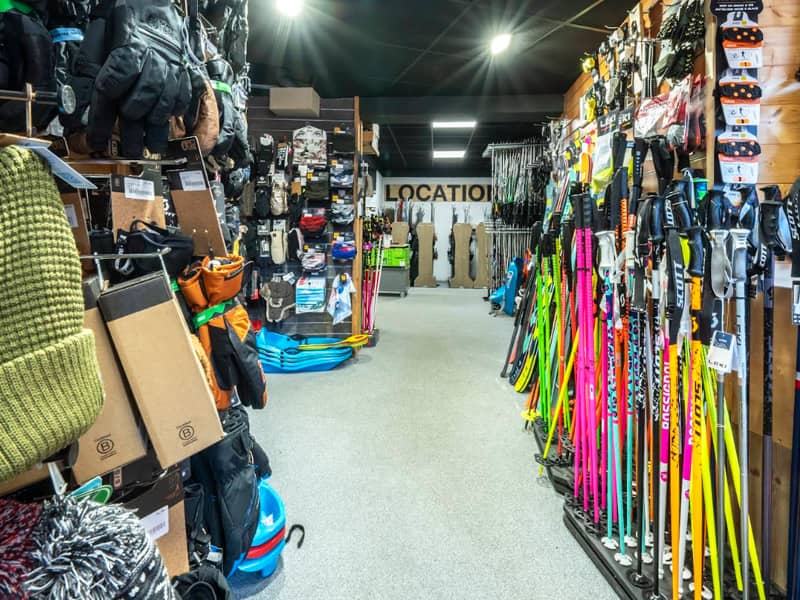 Skiverhuur winkel Ekosport-Rent Techniglisse in 3230 route de la Barliette, Les Carroz d’Araches