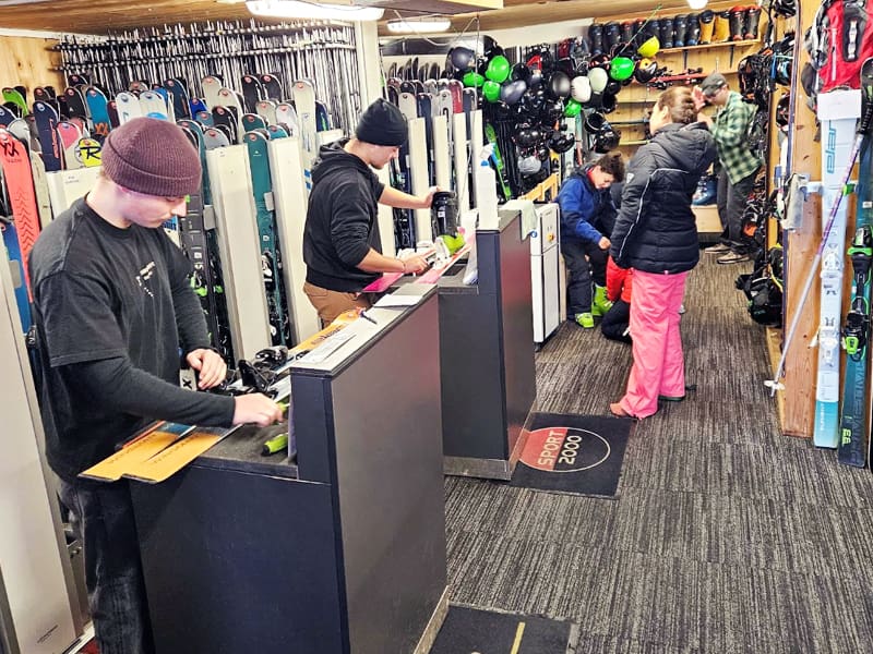 Skiverhuur winkel Loca Ski in 4360 Route du Bettex, Saint Gervais Les Bains