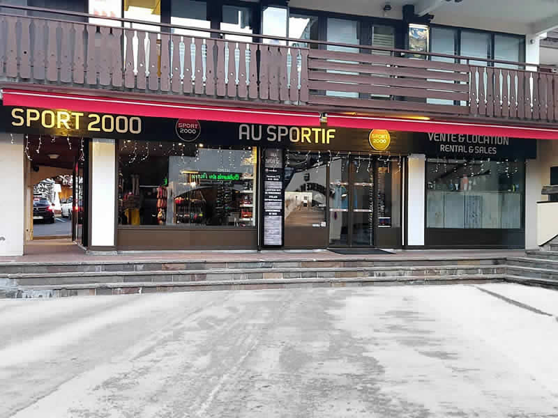 Skiverhuur winkel Au Sportif in 47 Route du Col des Aravis, La Clusaz