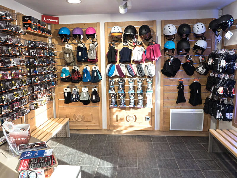 Skiverhuur winkel Ski Family in 58, rue des Glaciers, Samoëns
