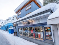 Skiverhuur winkel Carmenna Sport in Arosa, Äussere Poststrasse Skiverhuur winkel Carmenna Sport in Arosa, Äussere Poststrasse