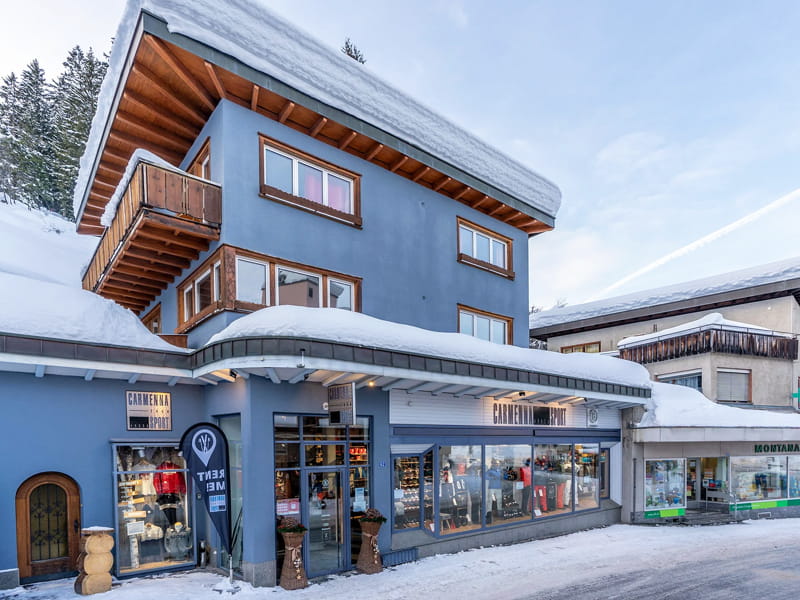 Skiverhuur winkel Carmenna Sport in Äussere Poststrasse, Arosa