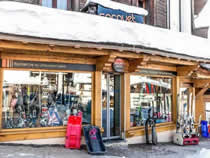 Skiverhuur winkel Anouk Socquet Sports in Megève, Carrefour de Rochebrune Skiverhuur winkel Anouk Socquet Sports in Megève, Carrefour de Rochebrune