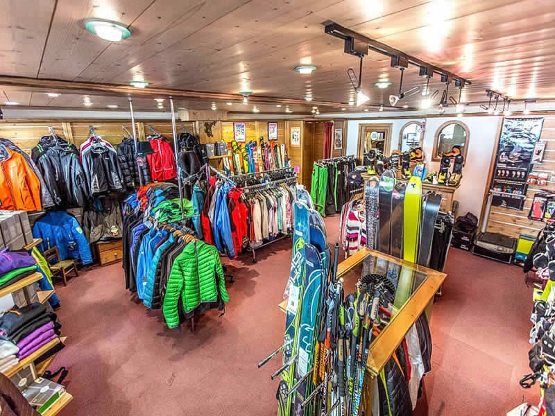 Skiverhuur winkel Ardent Sports in Centre Station, Montriond