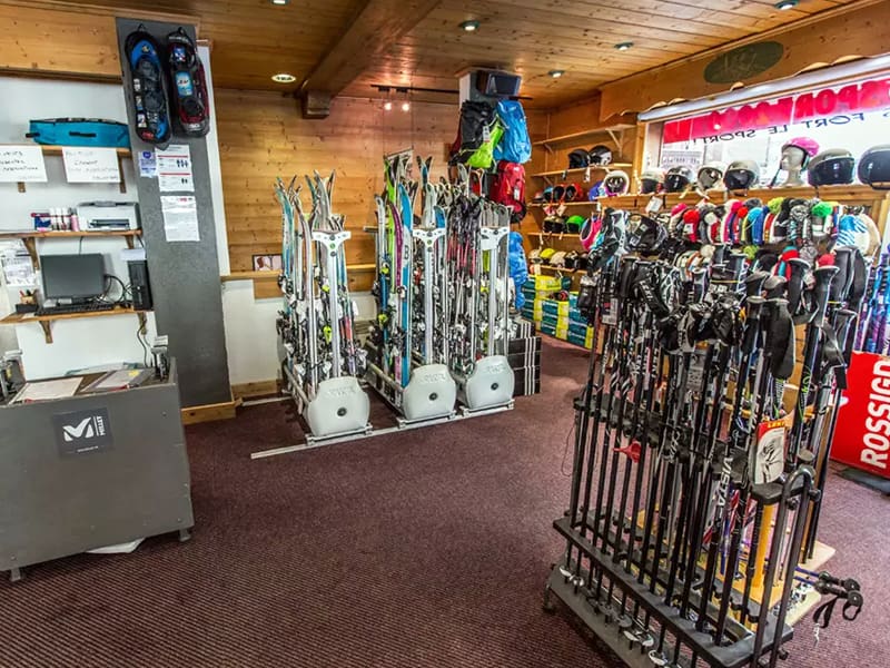 Skiverhuur winkel Ardent Sports in Centre Station, Montriond
