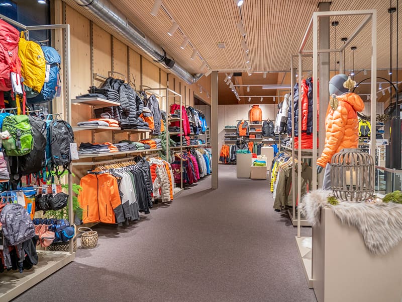 Skiverhuur winkel Sport Stock in Dorf 141, Finkenberg