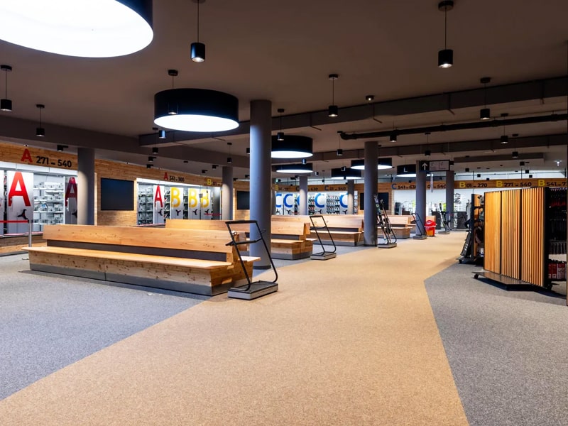 Skiverhuur winkel Check In Patscheider Sport in Dorfbahnstraße 75 - Komperdellbahn Talstation, Serfaus