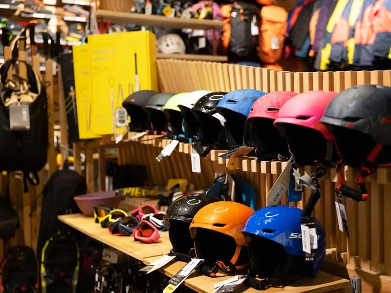 Skiverhuur winkel Outdoor in Dorfstrasse 103, Grindelwald