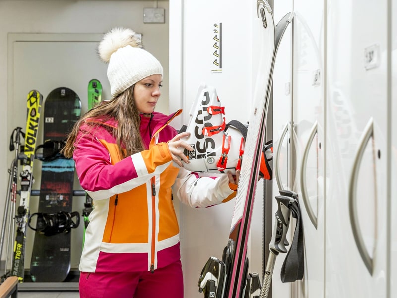 Skiverhuur winkel Sporthütte Fiegl in Dorfstrasse 119, Sölden