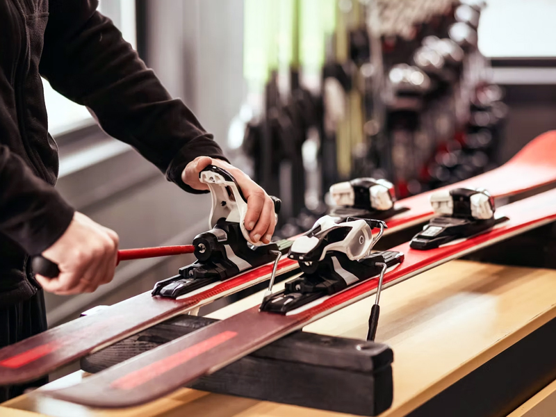 Skiverhuur winkel Snow & fun Hinterglemm in Dorfstrasse 204, Hinterglemm