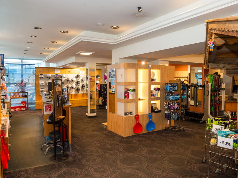 Skiverhuur winkel Snow & fun Hinterglemm in Dorfstrasse 204, Hinterglemm