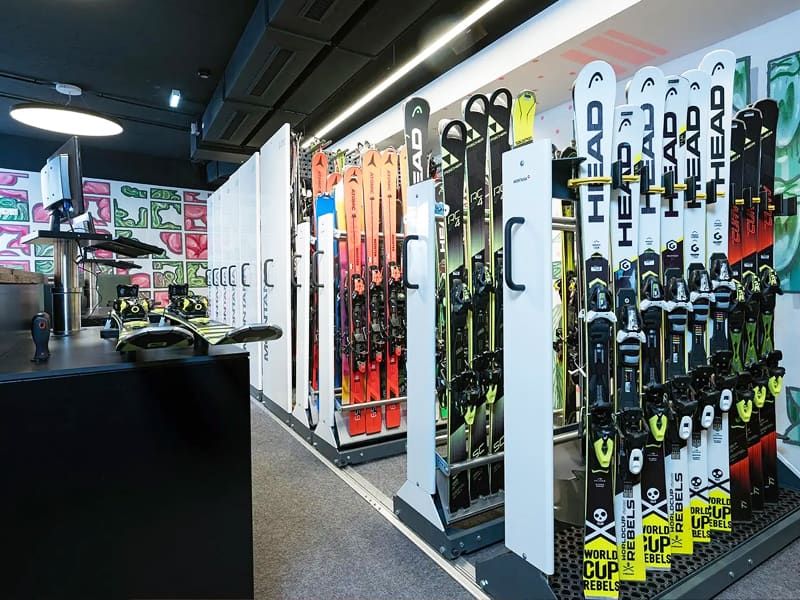 Skiverhuur winkel Sport Riml Sporthaus in Dorfstrasse 9, Sölden