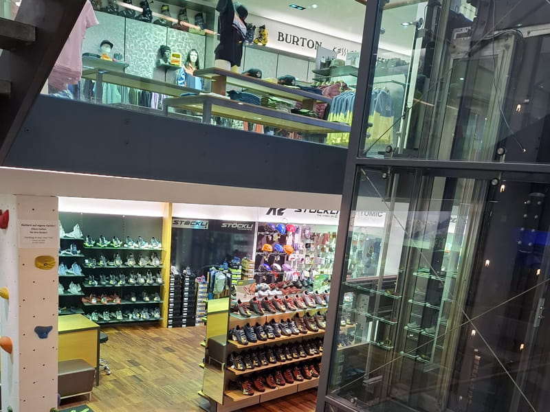 Skiverhuur winkel Sport Riml Sporthaus in Dorfstrasse 9, Sölden