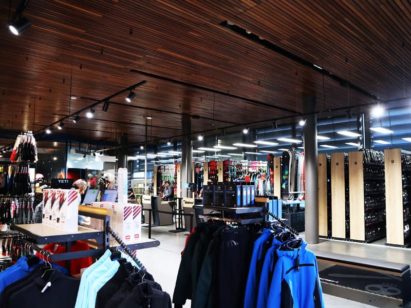 Skiverhuur winkel Viladomat Funicamp in Edificio Funicamp, Av. de François Mitterrand, 89, Planta baja 2, Encamp