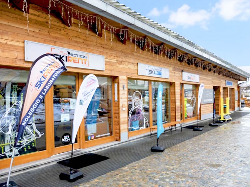 Skiverhuur winkel Action Ski Rent in Frazione Sansicario Res. 23, Cesana Torinese - San Sicario