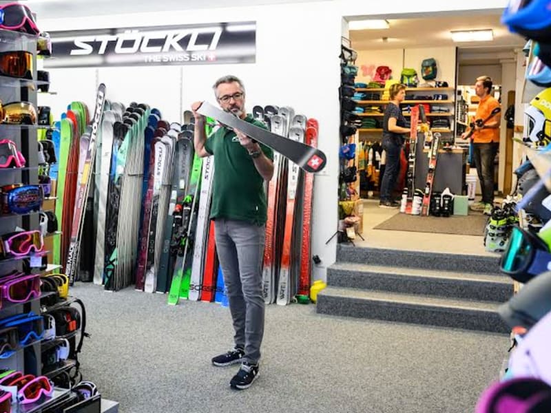 Skiverhuur winkel Meyer's Sporthaus in Gotthardstrasse 62, Andermatt