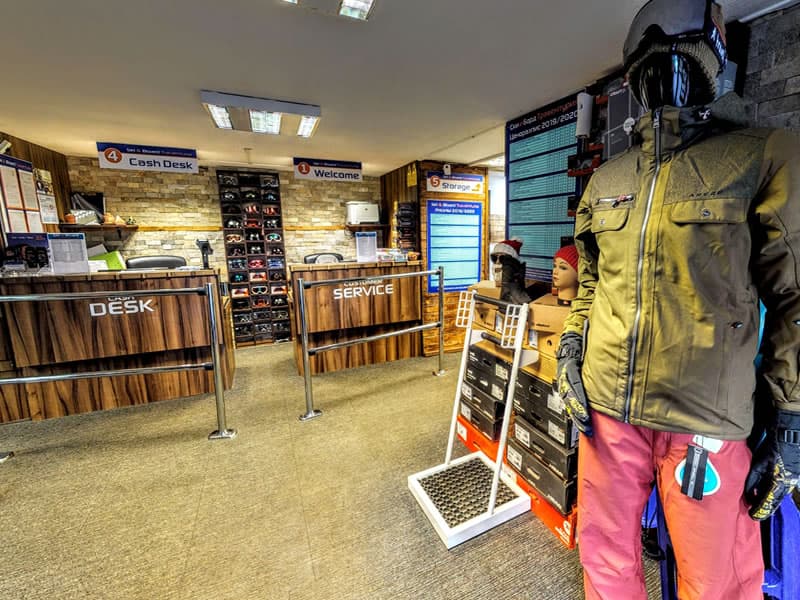 Skiverhuur winkel Ski & Board Traventuria - Ski Borovets in Hotel Ela, Borovets