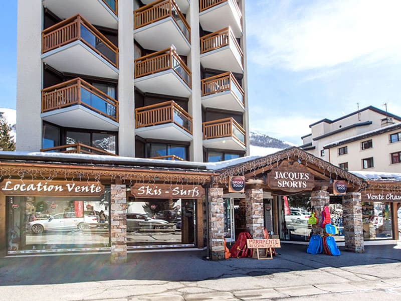 Skiverhuur winkel Jacques Sports in Immeuble 3300, 11 Rue des Vikings, Les Deux Alpes