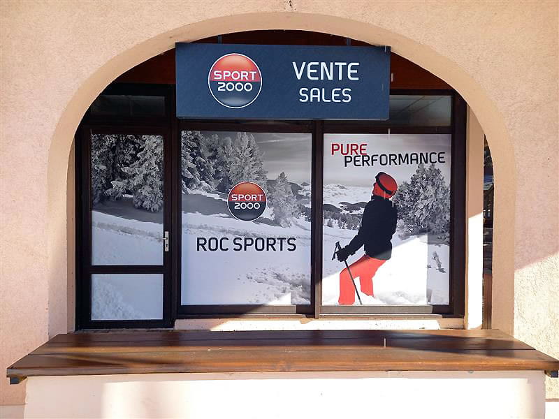 Skiverhuur winkel Roc Sports in Immeuble l'Argousier - Les Fontanettes, Les Menuires