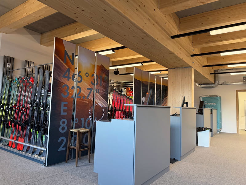 Skiverhuur winkel Outdoor Interlaken Base in Industriestrasse 17, Wilderswil