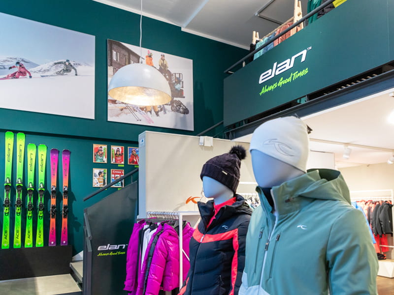 Skiverhuur winkel SPORT 2000 Hahnenkamm - Kjus und Elan Brand Store in Josef-Herold-Strasse 12, Kitzbühel