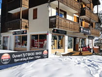 Skiverhuur winkel Alpes Glisses in Tignes les Boisses, Le laideret - Chalet de Bazel Skiverhuur winkel Alpes Glisses in Tignes les Boisses, Le laideret - Chalet de Bazel