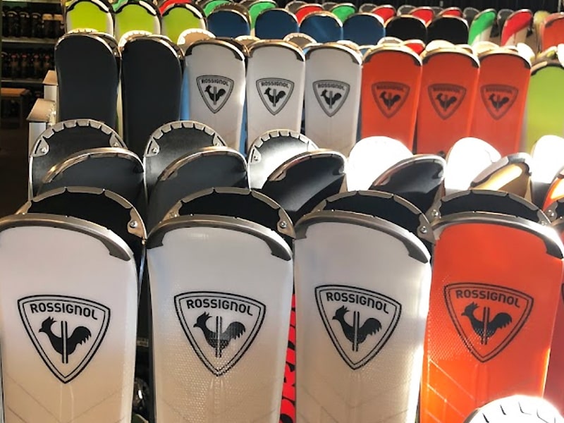 Skiverhuur winkel Sport Max Folgaria in Località Fondo Grande 52 [sotto all'Hotel Kube], Folgaria