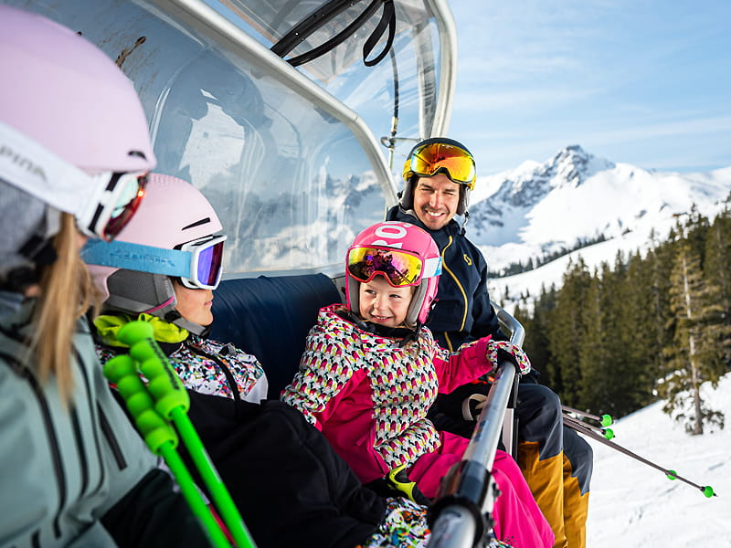 Skiverhuur winkel Skischule Bergsport JA in Pfarrstrasse 3, Oberstdorf