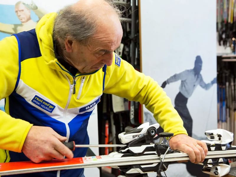 Skiverhuur winkel Maison Clataud Sport in Piazza Assietta, 16, Sauze d’Oulx