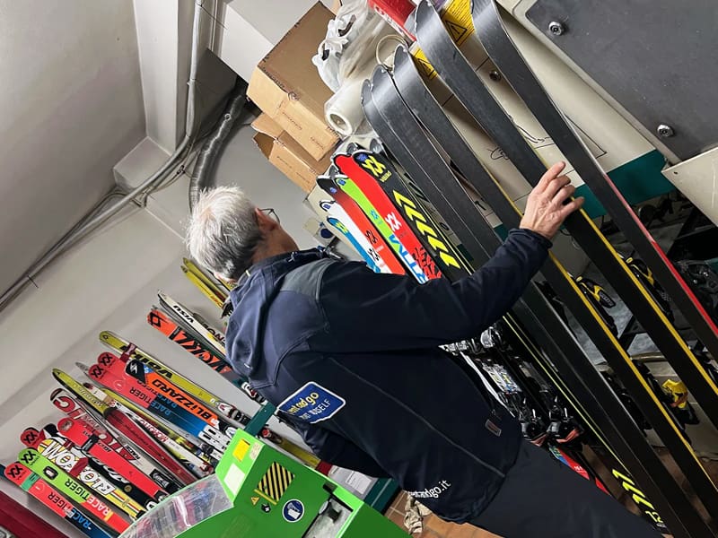 Skiverhuur winkel Slalom Ski Service in Piazzale le Nevegal, 167, Nevegal