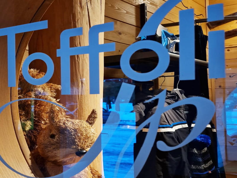 Skiverhuur winkel Toffoli Sport - Noleggio Tremol in Piazzale Telecabina 4/5, Piancavallo