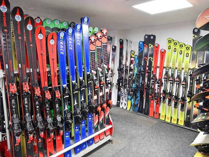 Skiverhuur winkel Ski Mania Bansko in Pirin Str. 113, Bansko