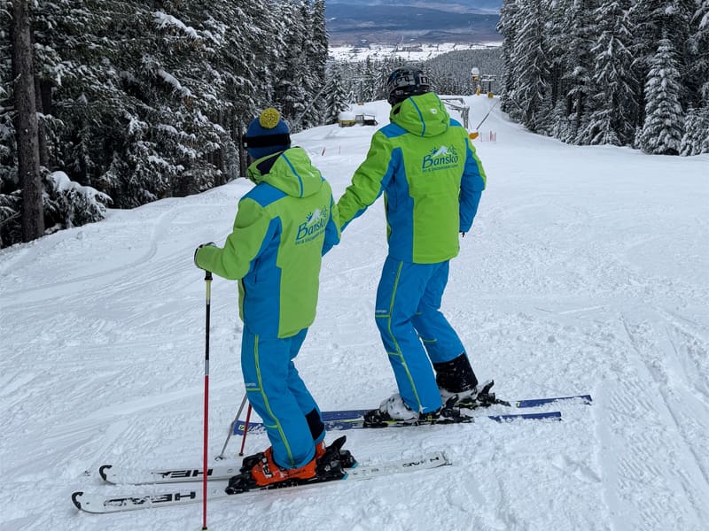 Skiverhuur winkel Ski Mania Bansko - Ski and Snowboard School in Pirin Str. 92A, Bansko