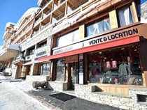 Skiverhuur winkel Boraso Sport in Val d Isere, Place des Dolomites