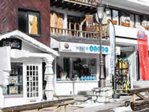 Skiverhuur winkel White Storm in Courchevel 1850, Place du Rocher Skiverhuur winkel White Storm in Courchevel 1850, Place du Rocher