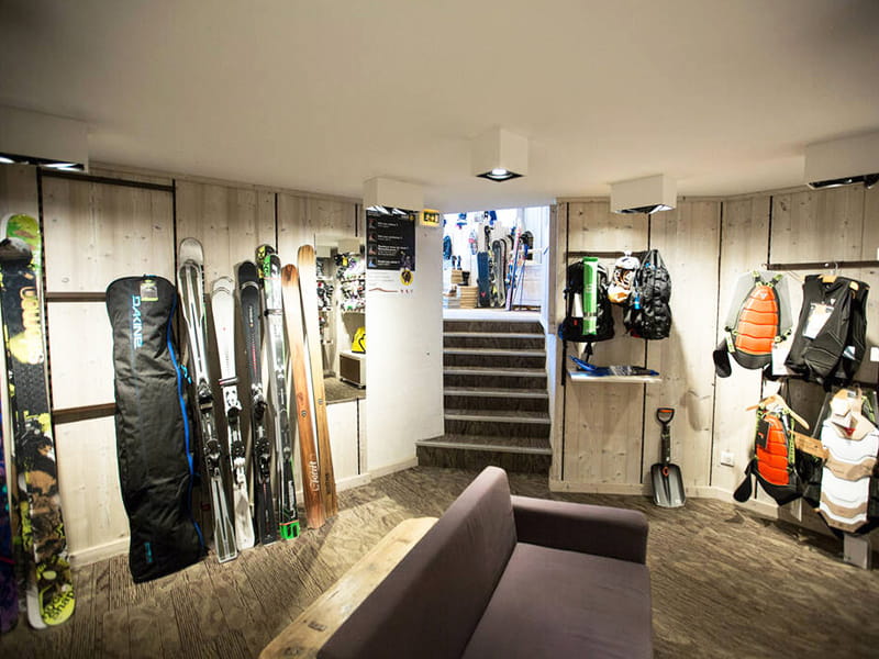 Skiverhuur winkel Ze Shop 2 in Place Joseph Paganon, Alpe d’Huez