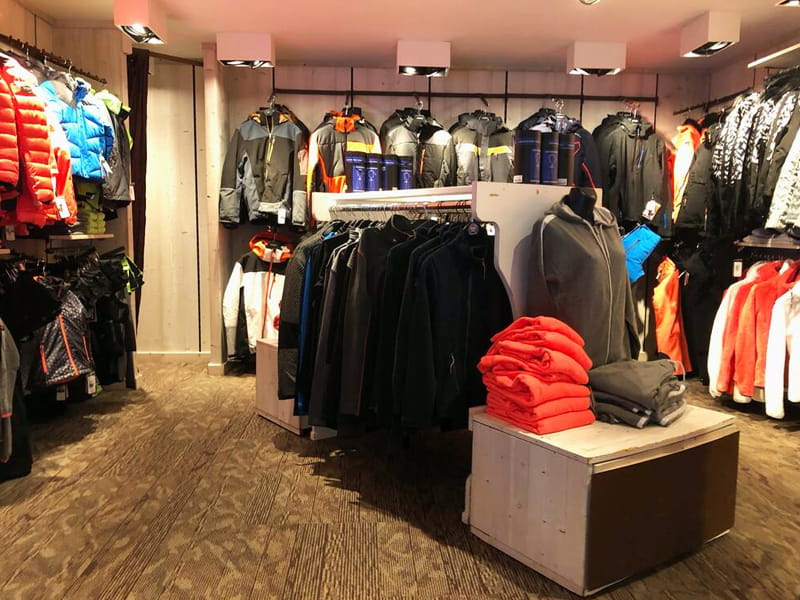 Skiverhuur winkel Ze Shop 2 in Place Joseph Paganon, Alpe d’Huez