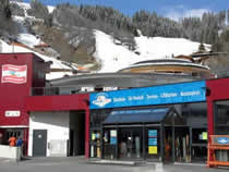 Skiverhuur winkel Snow & Fun Hinterglemm in Hinterglemm, Reiterkogelbahn Talstation Skiverhuur winkel Snow & Fun Hinterglemm in Hinterglemm, Reiterkogelbahn Talstation