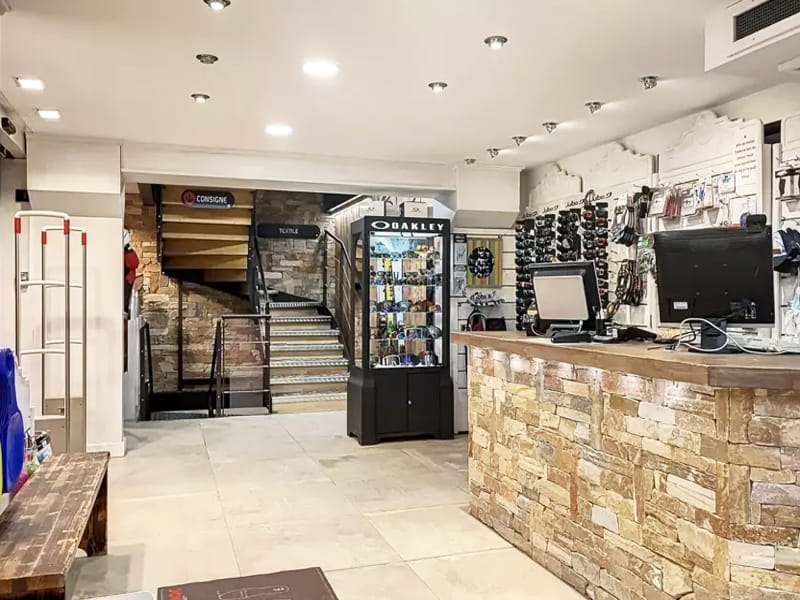 Skiverhuur winkel Les Tryoskys in Résidence L'Ouillon, La Toussuire